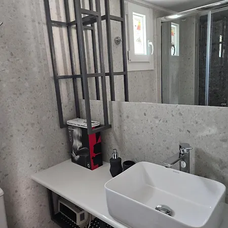 Koukoufli Penthouse 2bds *